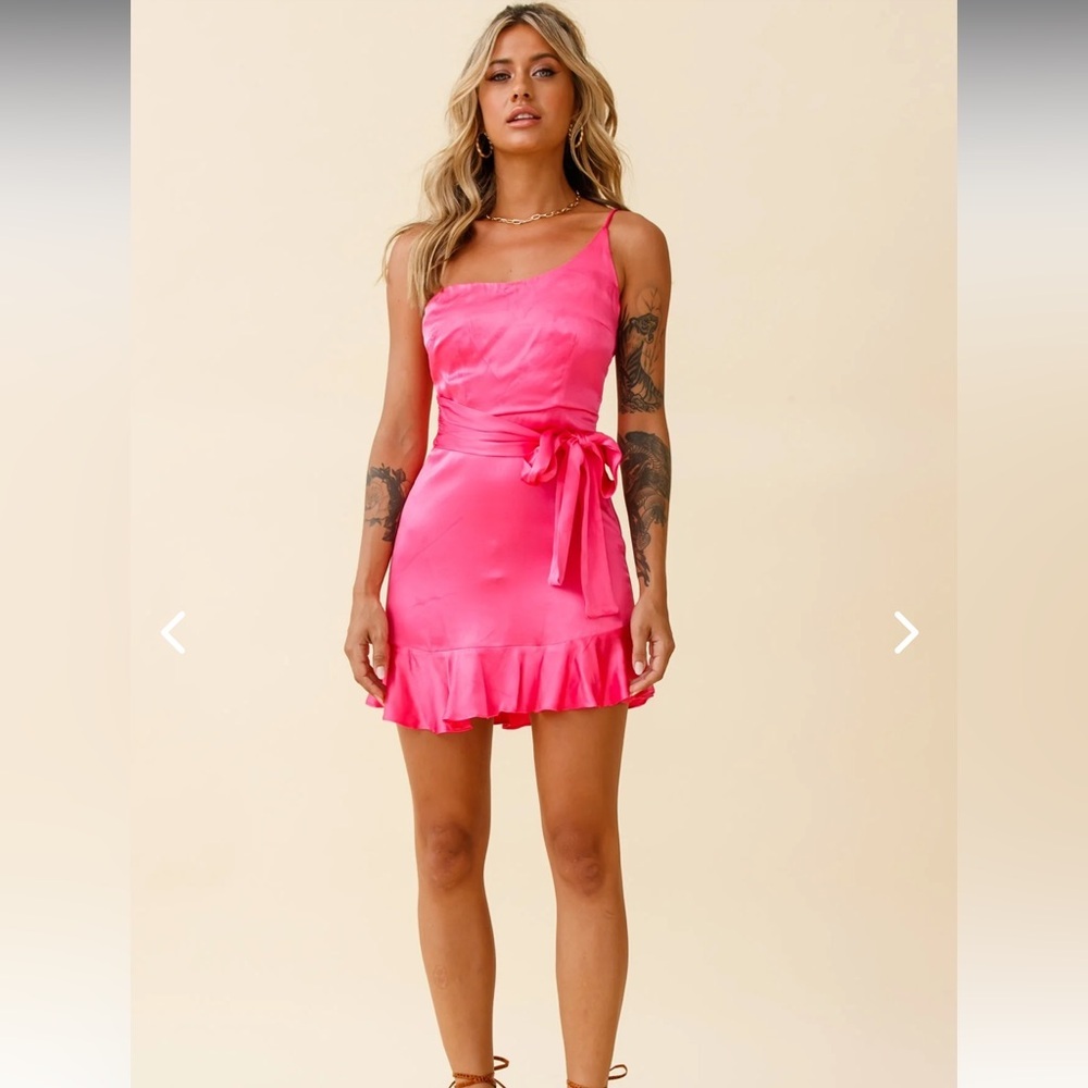 Selfie Leslie One-Shoulder Hot Pink Satin Mini Dress